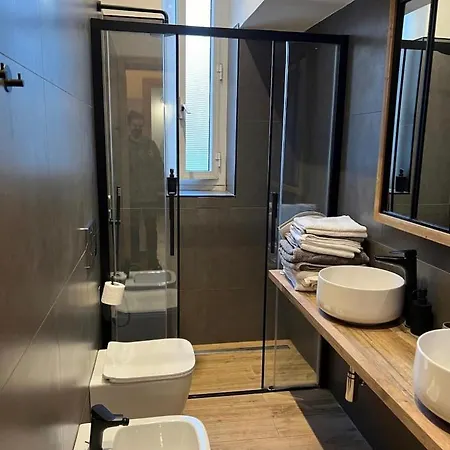 Apartment Federici La Tua Base Per Esplorare La Citta E Le Cinque Terre L'appartamento Accogliente E Centrale