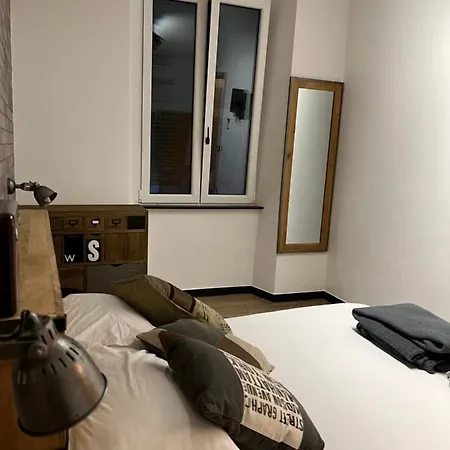 Federici La Tua Base Per Esplorare La Citta E Le Cinque Terre L'appartamento Accogliente E Centrale Apartment