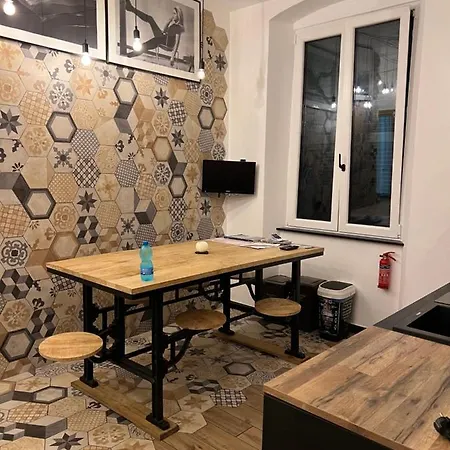 Appartement Federici La Tua Base Per Esplorare La Citta E Le Cinque Terre L'appartamento Accogliente E Centrale La Spezia