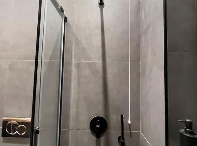 Federici La Tua Base Per Esplorare La Citta E Le Cinque Terre L'appartamento Accogliente E Centrale * La Spezia